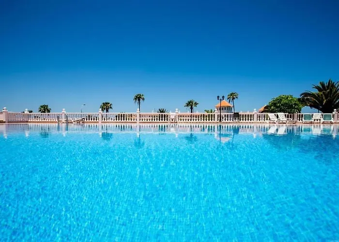Brilliant Veril Del Duque With Heated Pool * Адехе