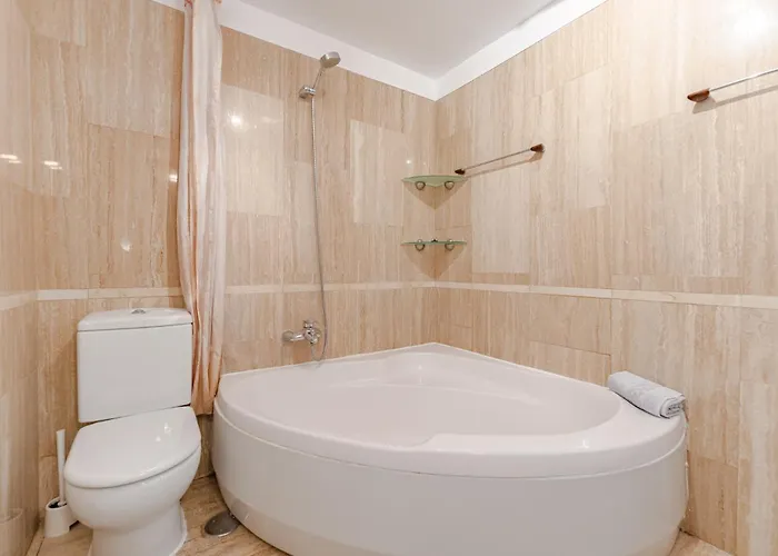 Brilliant Veril Del Duque With Heated Pool * Адехе